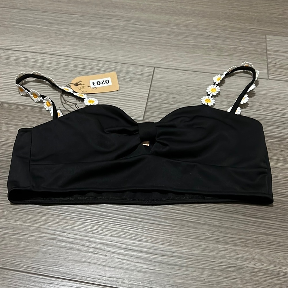 Black crop top